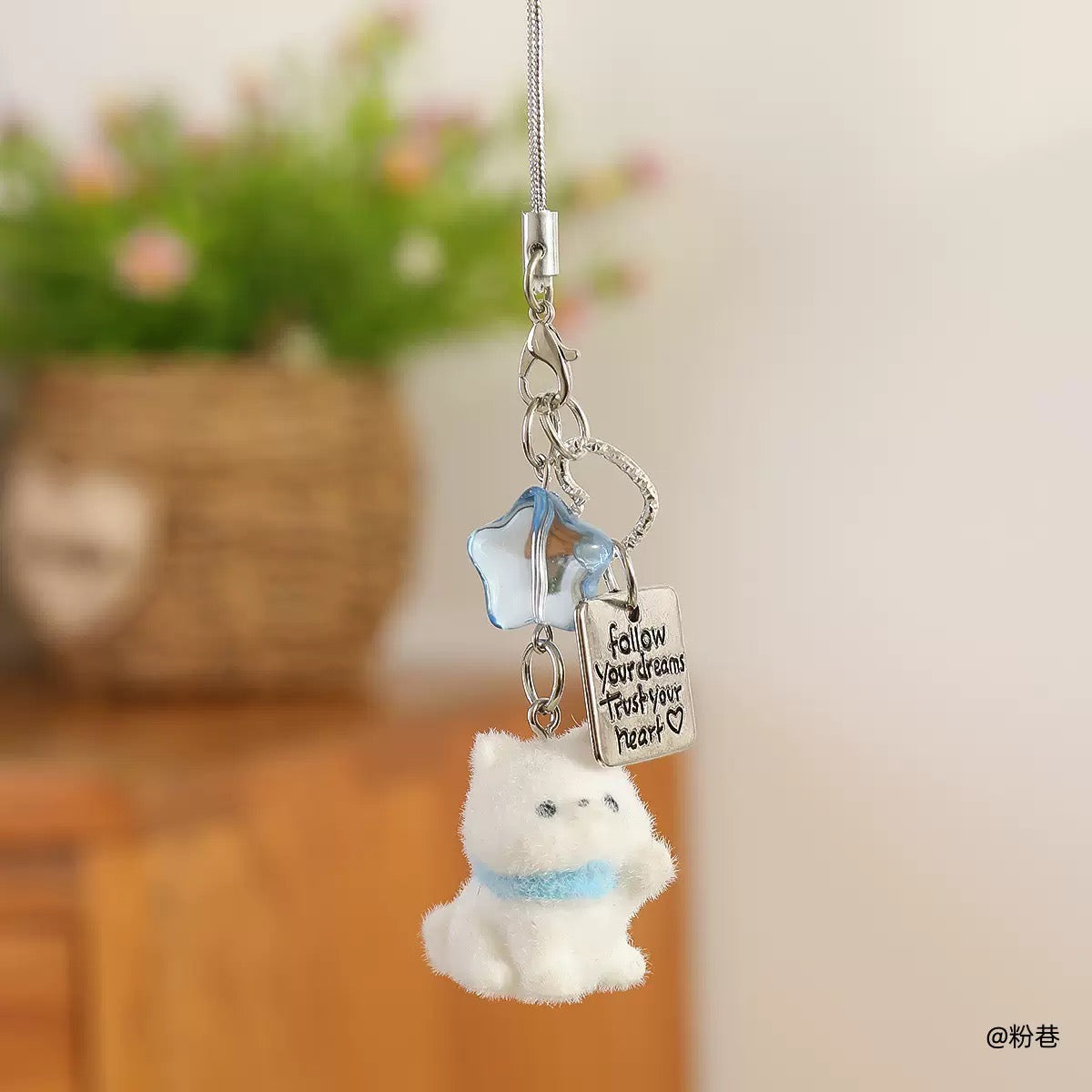 Dreamy Kitty Follow Your Heart Sparkling Star Phone Charm Lanyard